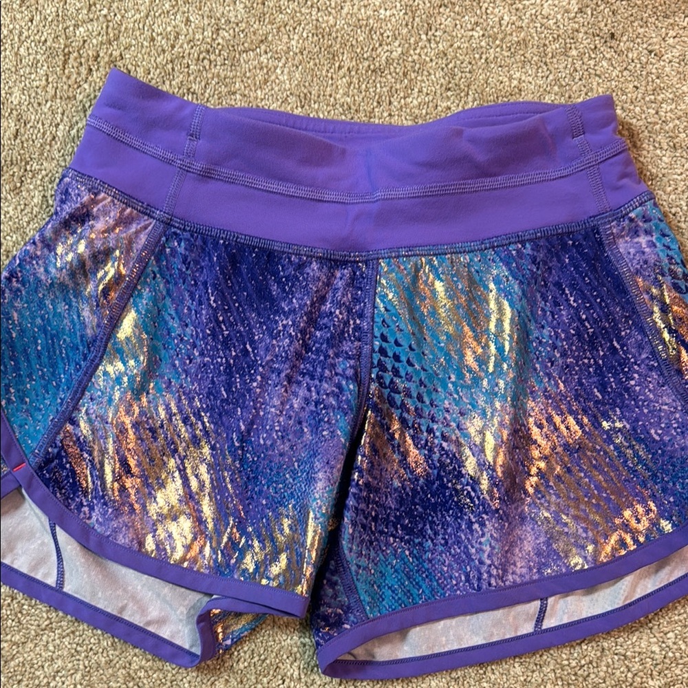 Ivivva by Lululemon girls athletic shorts